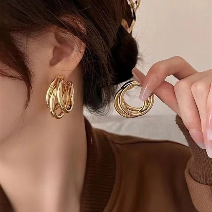 Fashionable Hoop Earrings Made of High-Quality, Polished Metal Stornfield