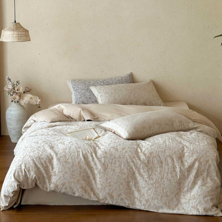 Reversible Damask-Print Cotton Sateen Duvet Cover Set with Envelope Pillow Shams