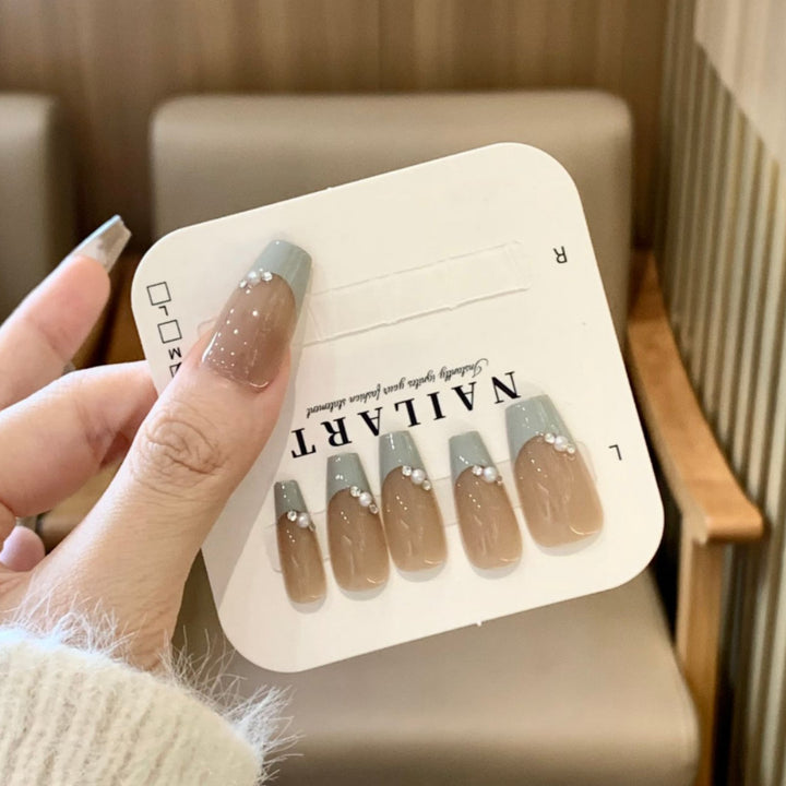 Artistic Character-Embossed Press-On Nail Set Stornfield