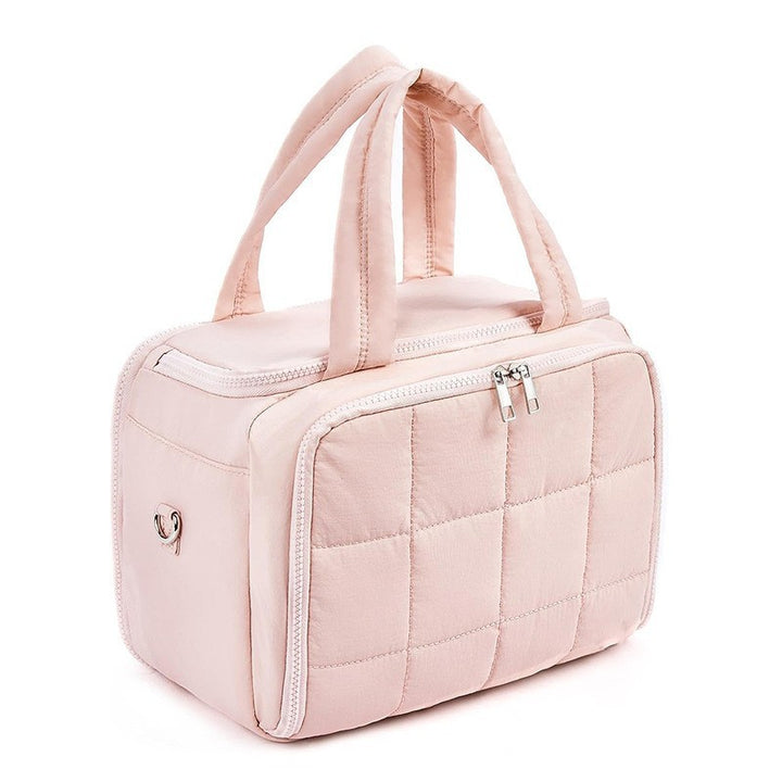 Practical and Stylish Makeup Bag Stornfield