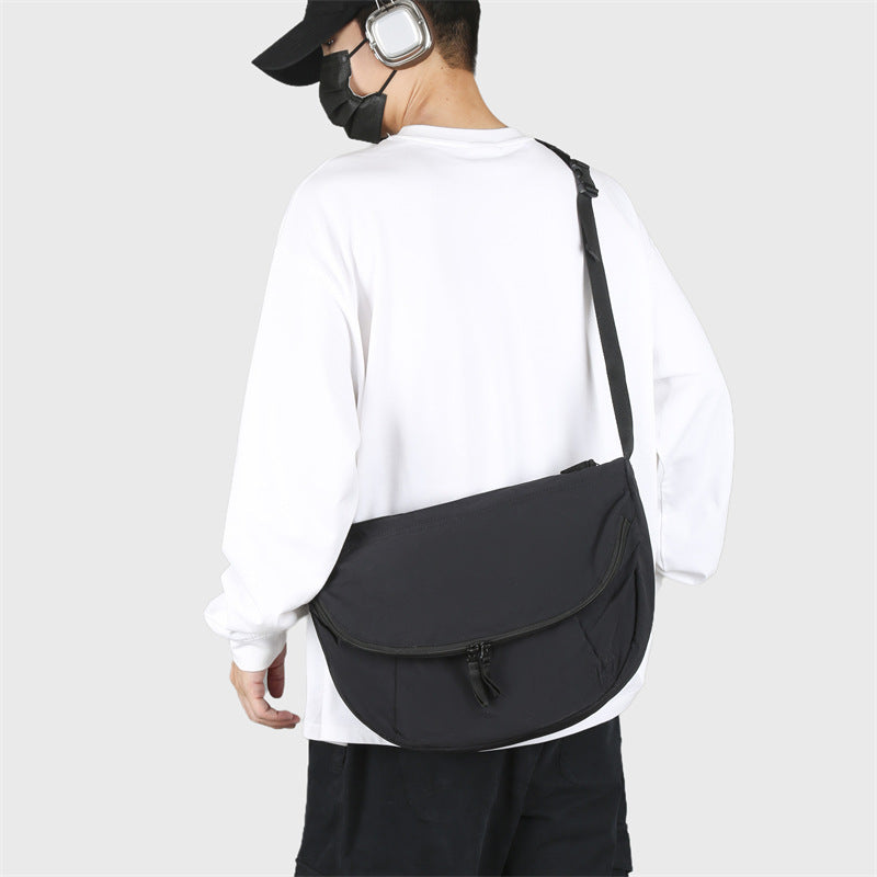 Large Capacity Everyday Messenger Bag Stornfield