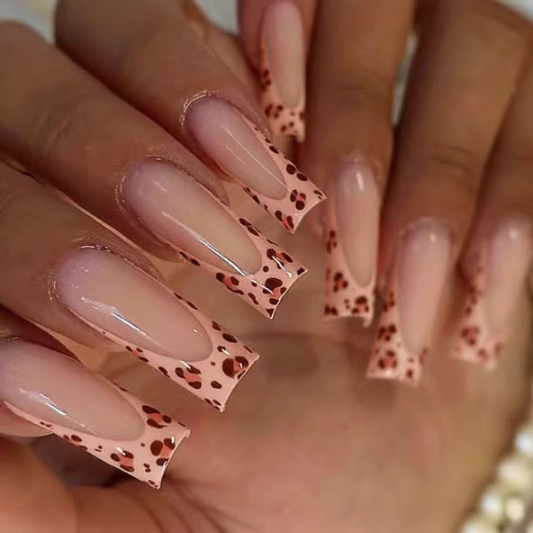 Artistic Nail Design Stornfield