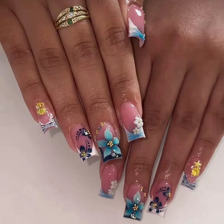 Floral-Themed 3D Press-On Nail Art Stornfield