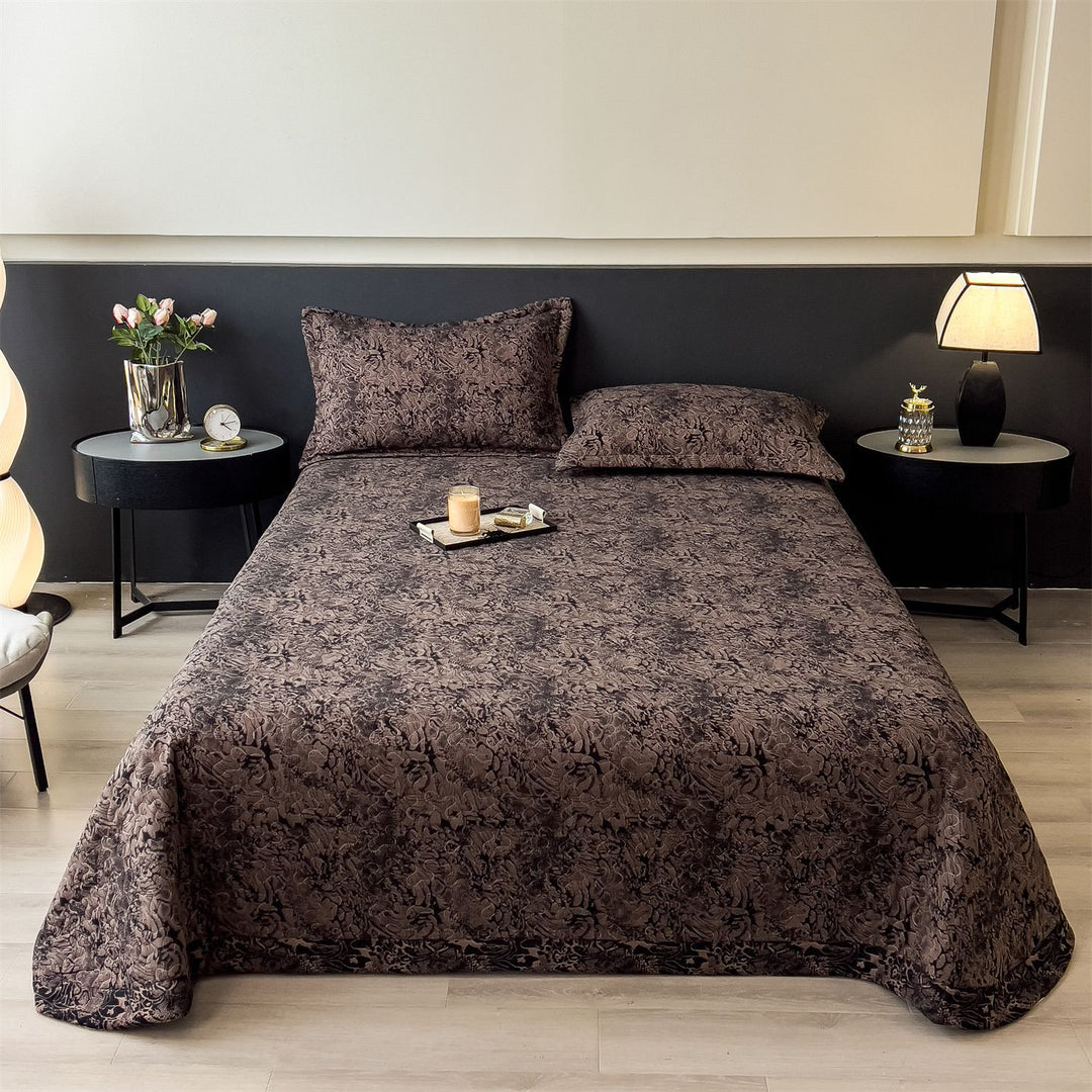 Quilted Bedspread and Pillow Sham Set with Scallop Stitching and Lightweight Microfiber