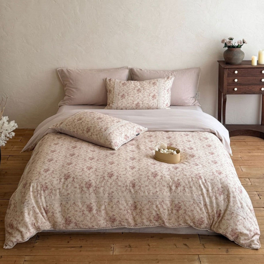 Vintage Floral Cotton Duvet Cover Set with Delicate Lace Trim