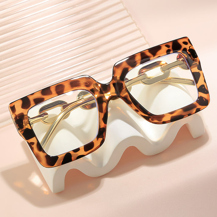 Bold Fashion-Forward Square Sunglasses Stornfield