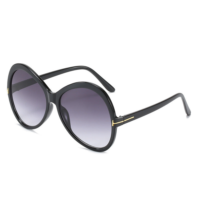 Fashion-Forward Oversized Butterfly Sunglasses Stornfield