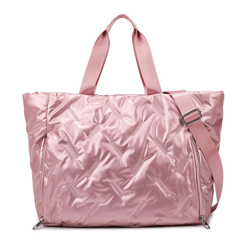 Stylish and Spacious Sports Bag with Practical Carrying System Stornfield