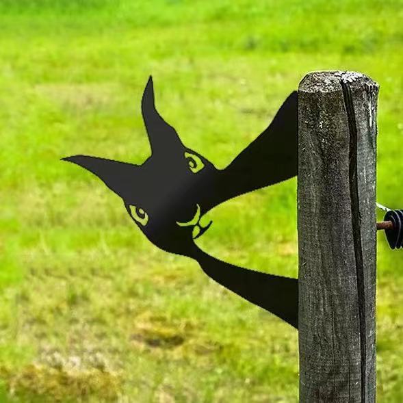 Outdoor Garden Farm Peeping Goat Metal Artwork Indoor Decoration | Stornfield