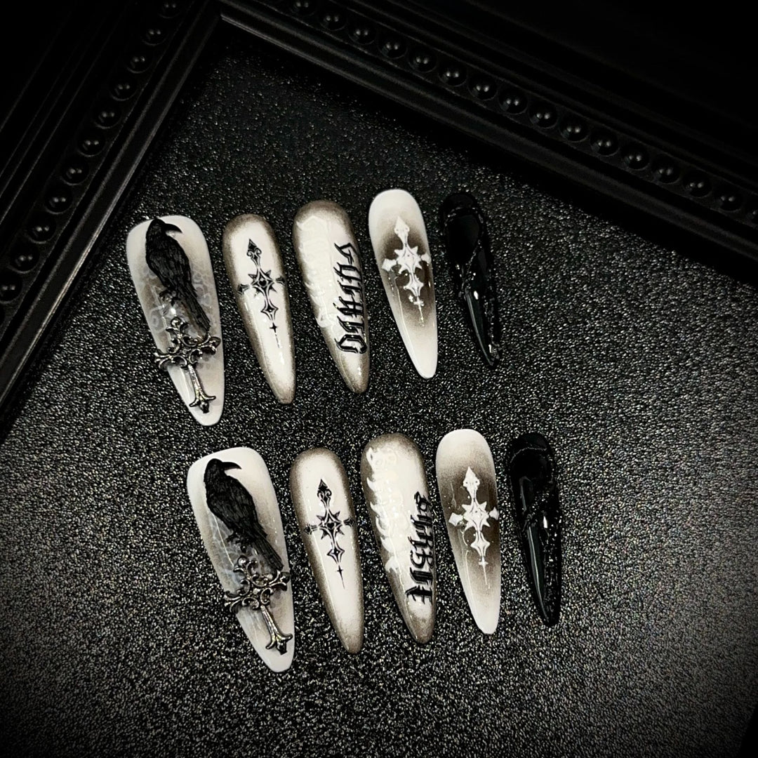 Gothic-Inspired Press-On Nail Art Set