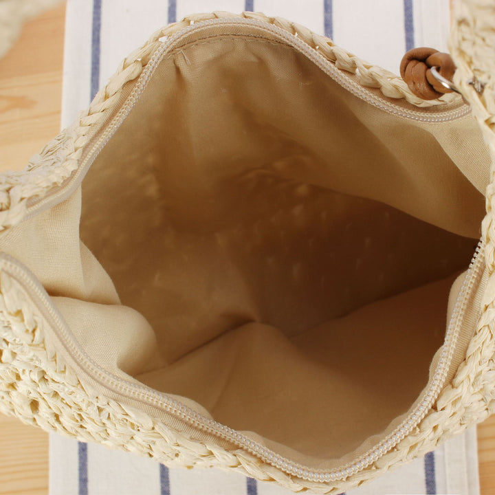 Hand-knotted shoulder bag made of natural material Stornfield