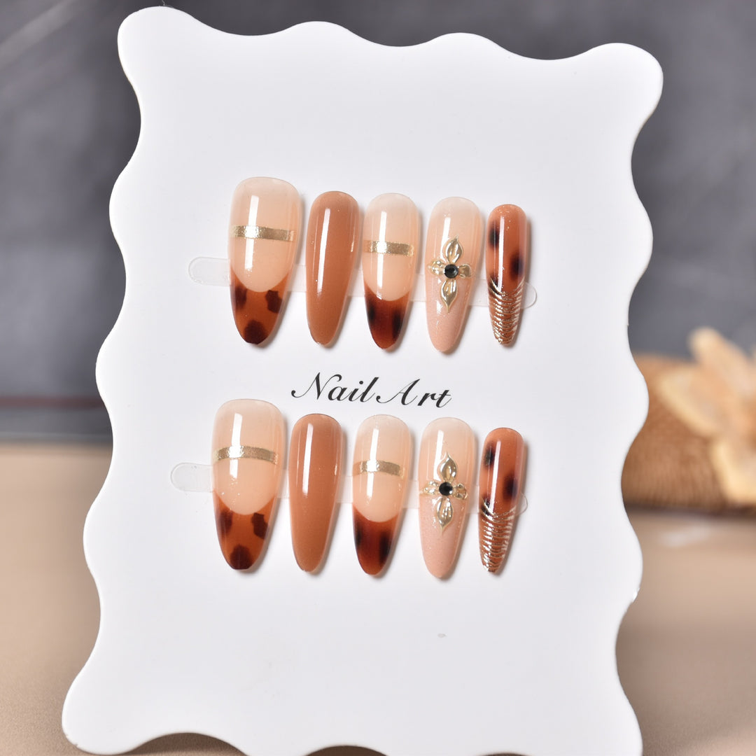 Elegant Decorative Press-On Nail Set Stornfield