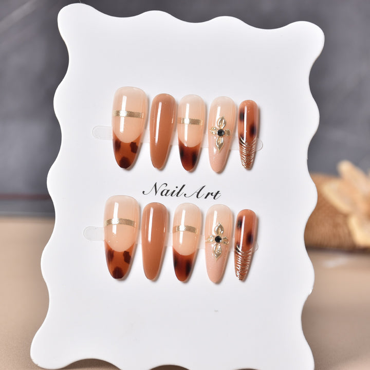 Elegant Decorative Press-On Nail Set Stornfield