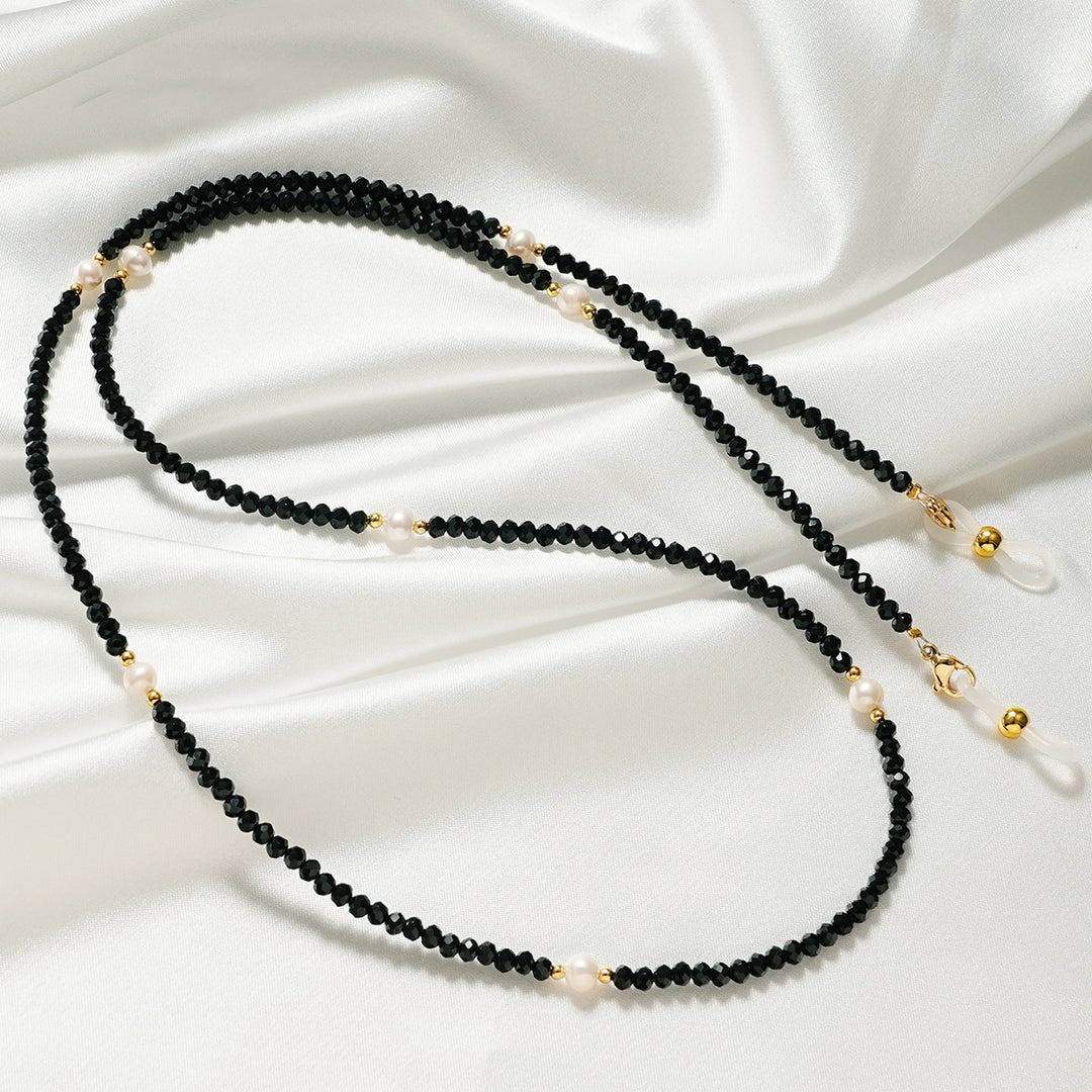 Elegant Beaded Eyewear Chain Stornfield