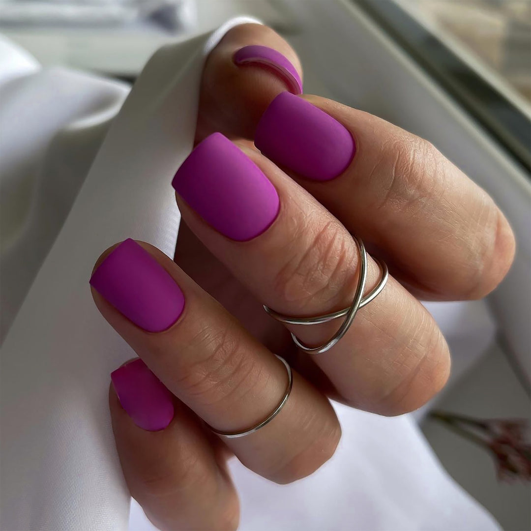 Matt lacquered nail art Stornfield