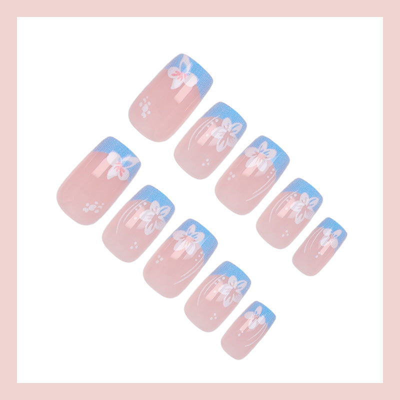 Artificial nail set with delicate flower designs Stornfield