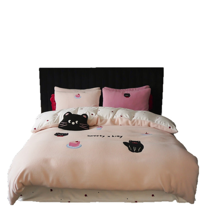 Embroidered Puppy Appliqué Reversible Duvet Cover Set with Paw-Print Shams