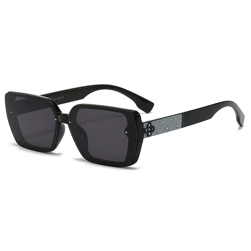 Ladies sunglasses with extravagant jewelry details Stornfield
