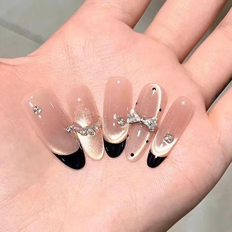 Decorative Press-On Nails Stornfield