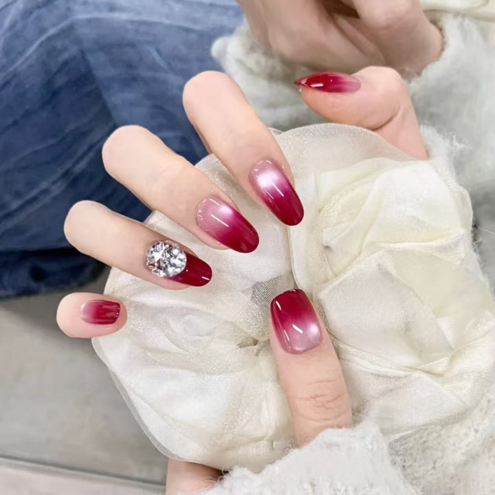 Glamorous Nail Makeup Stornfield