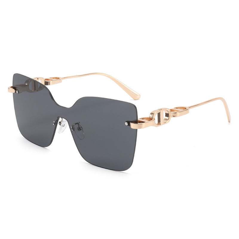 Ladies elegant oversized sunglasses with fashionable frame and UV protection Stornfield