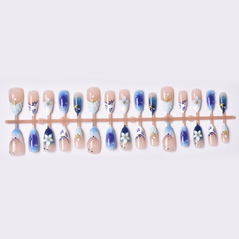 Artistic Floral Pattern Press-On Nail Art Set Stornfield