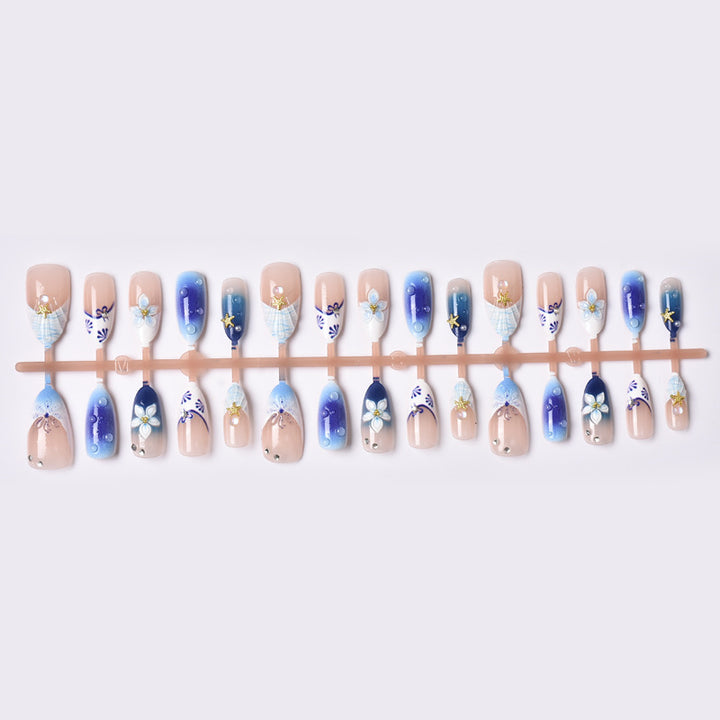 Artistic Floral Pattern Press-On Nail Art Set Stornfield