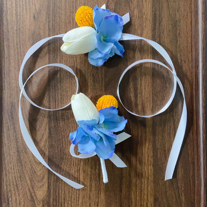 Chic Floral Corsage