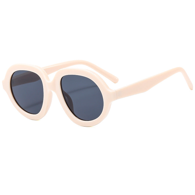 Ladies fashionable sunglasses with wide, oval frame Stornfield