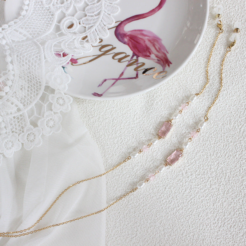 Elegant necklace with pearls and pink accents Stornfield