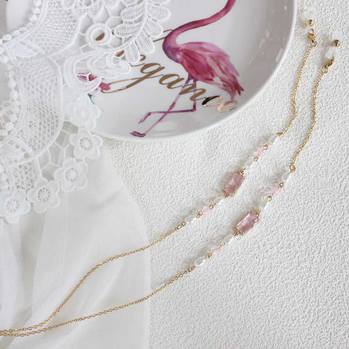 Elegant necklace with pearls and pink accents Stornfield