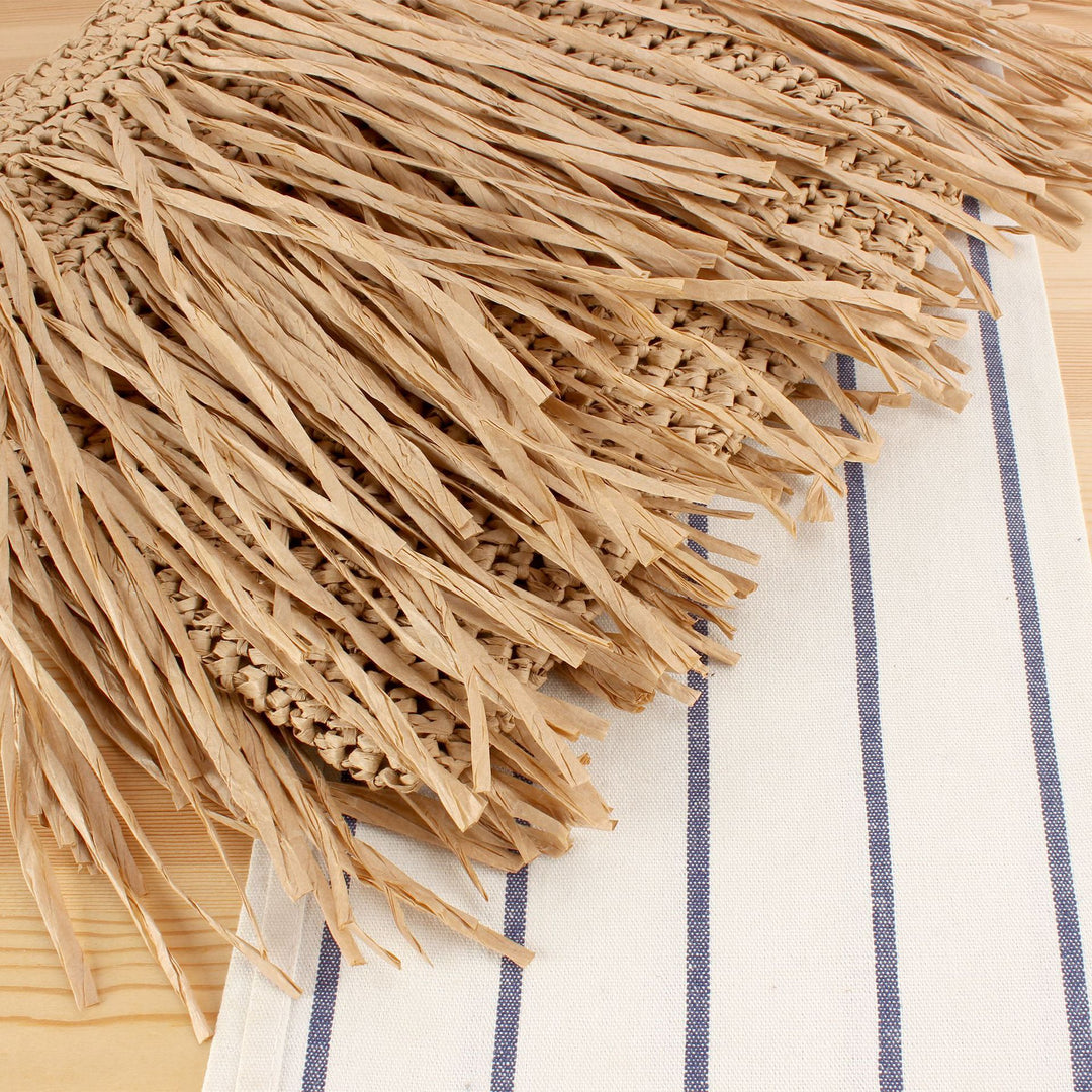 Braided summer handbag with fringed design Stornfield