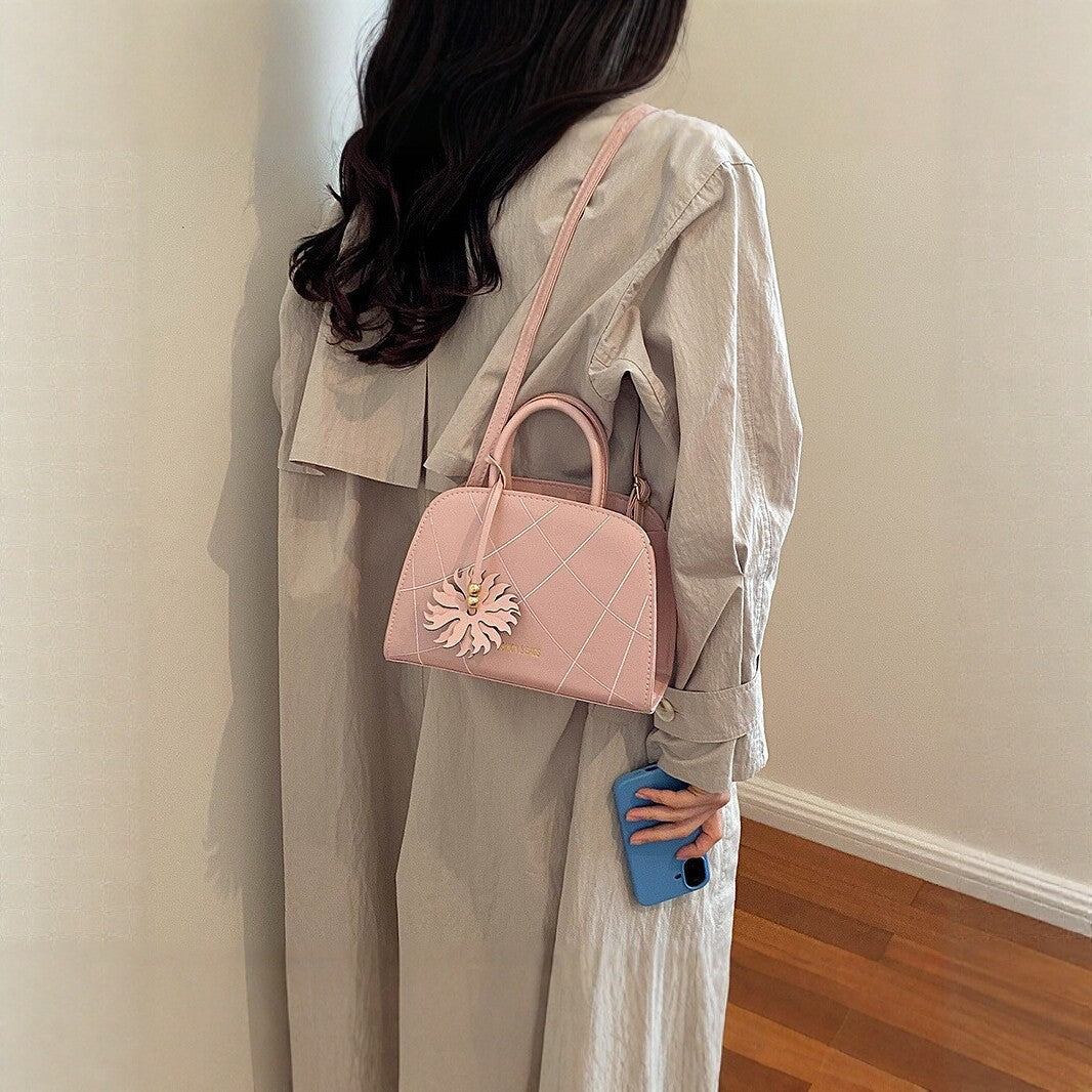 Elegant Quilted Crossbody Handbag