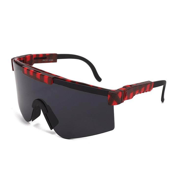 Women's Sporty Statement Sunglasses in Modern Design Stornfield