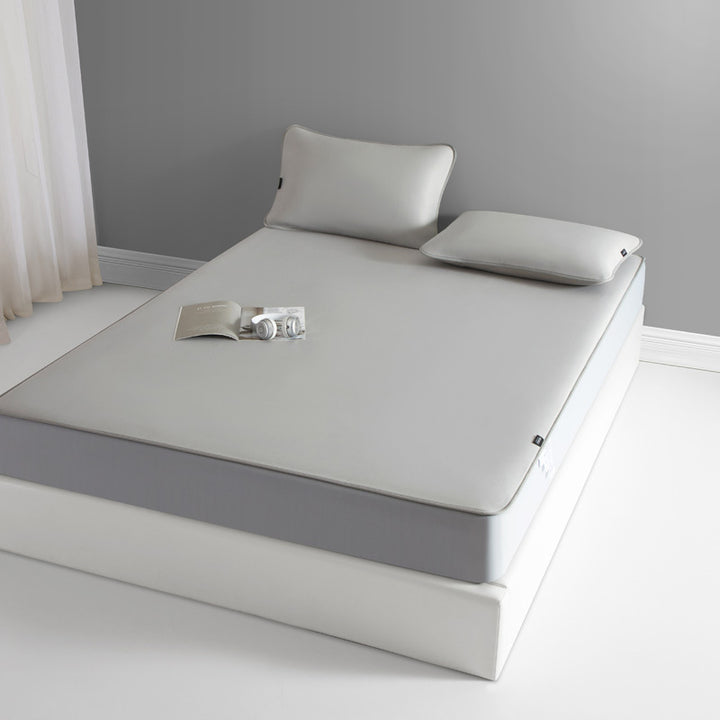 Waterproof mattress protector fitted sheet with breathable PU coating and extra deep pocket
