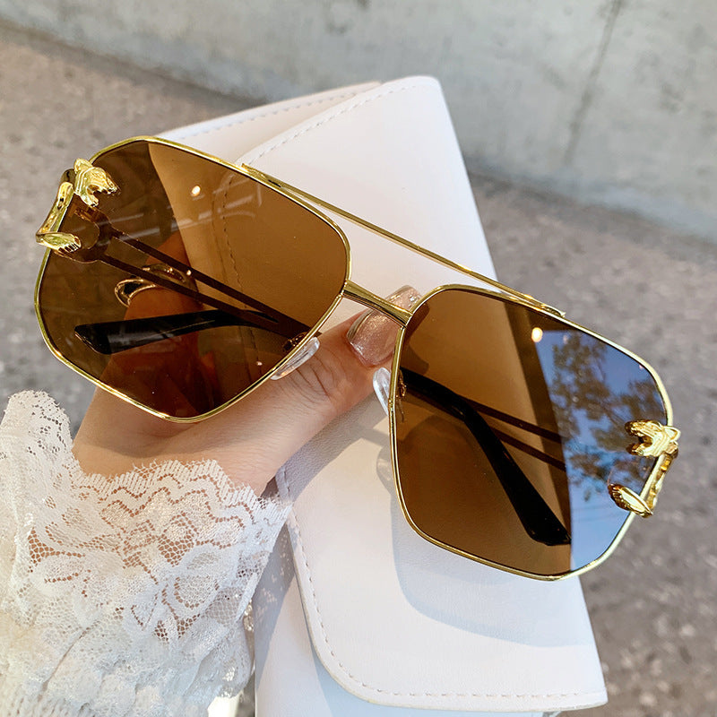 Ladies square sunglasses with luxurious metal frame Stornfield