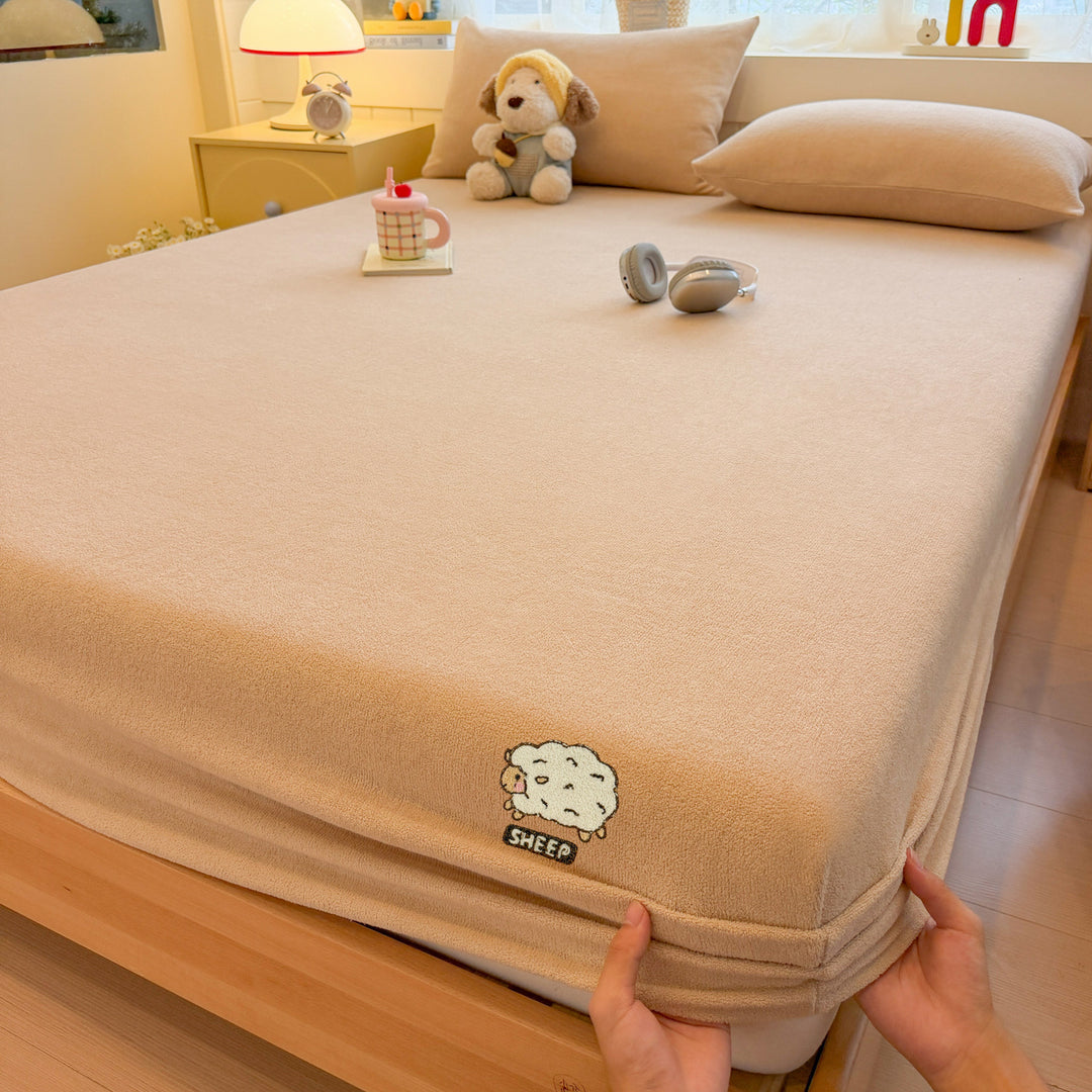 Plush Fitted Mattress Cover with Stretch Skirt and Embroidered Sheep
