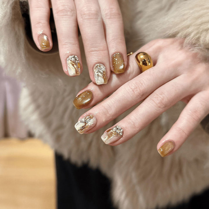 Elegant Artificial Nails with Luxurious 3D Details Stornfield