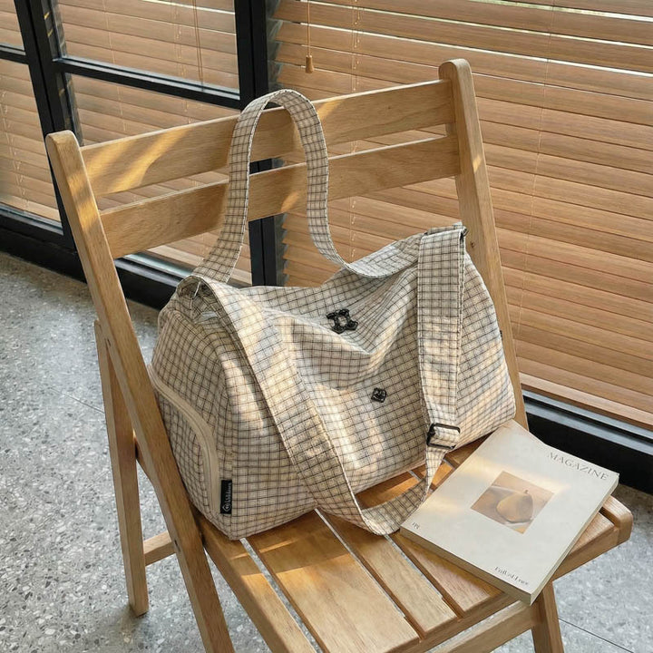 Women’s sporty and stylish travel bag Stornfield