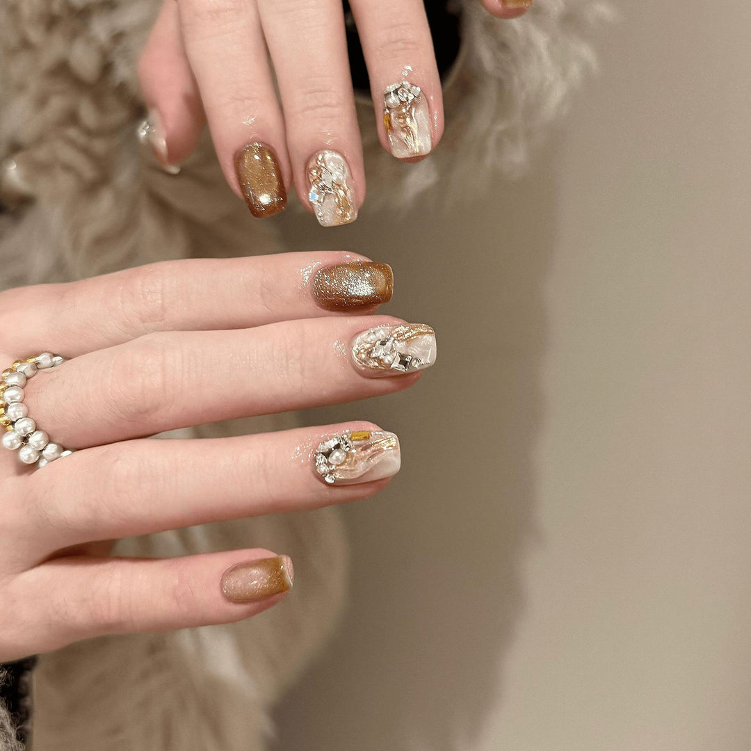 Elegant Artificial Nails with Luxurious 3D Details Stornfield