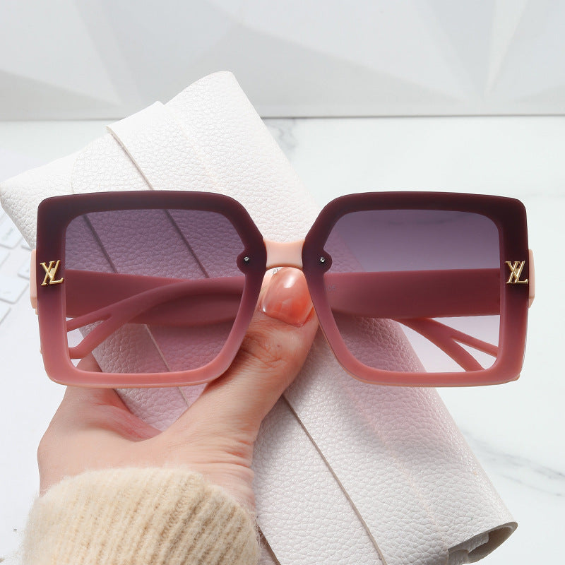 Women's fashionable square sunglasses with elegant design Stornfield