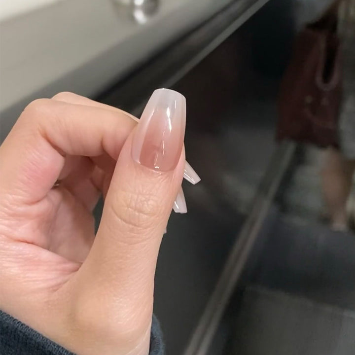 Elegant Press-On Nail Set with Natural Finish Stornfield