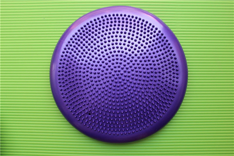 Round massage surface with special pressure knobs Stornfield