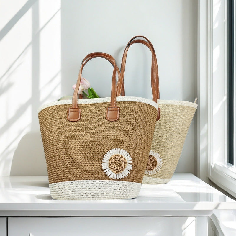 Beach bag with floral accents Stornfield