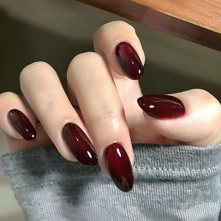 Elegant Artificial Nails with Shine Stornfield