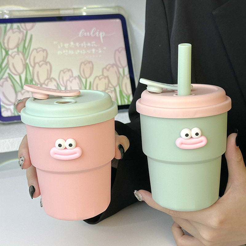 Ladies Practical Drinking Cups with Funny Face Stornfield
