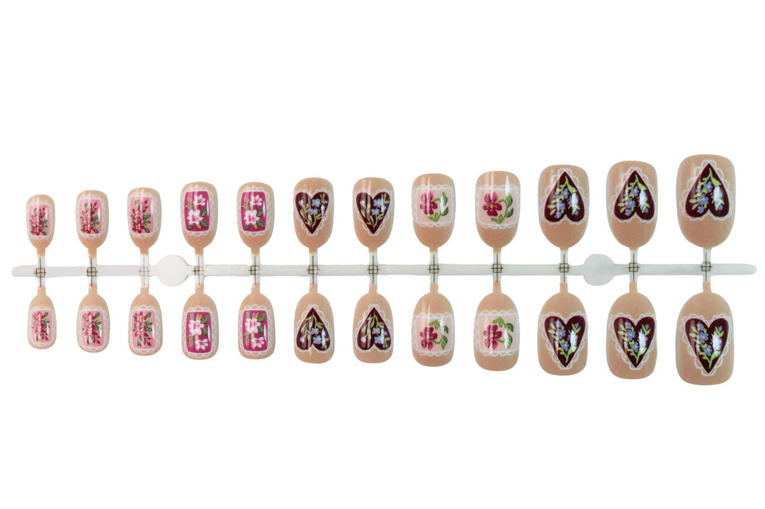 Artificial nail set with floral designs and romantic details Stornfield