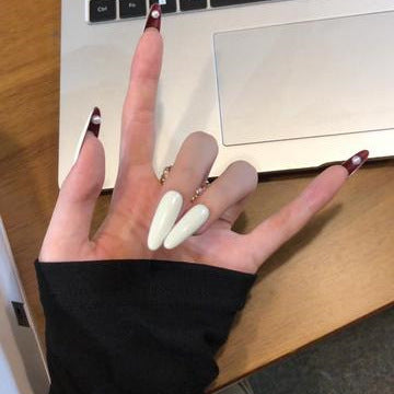Glamorous artificial nails with elegant accents Stornfield