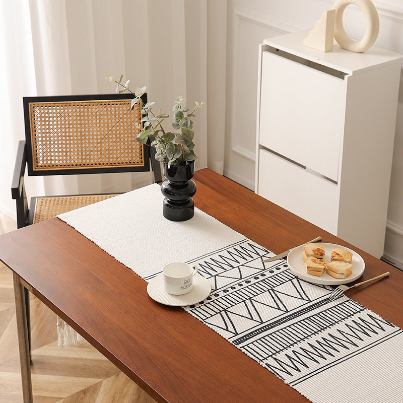 Handwoven cotton table runner Stornfield