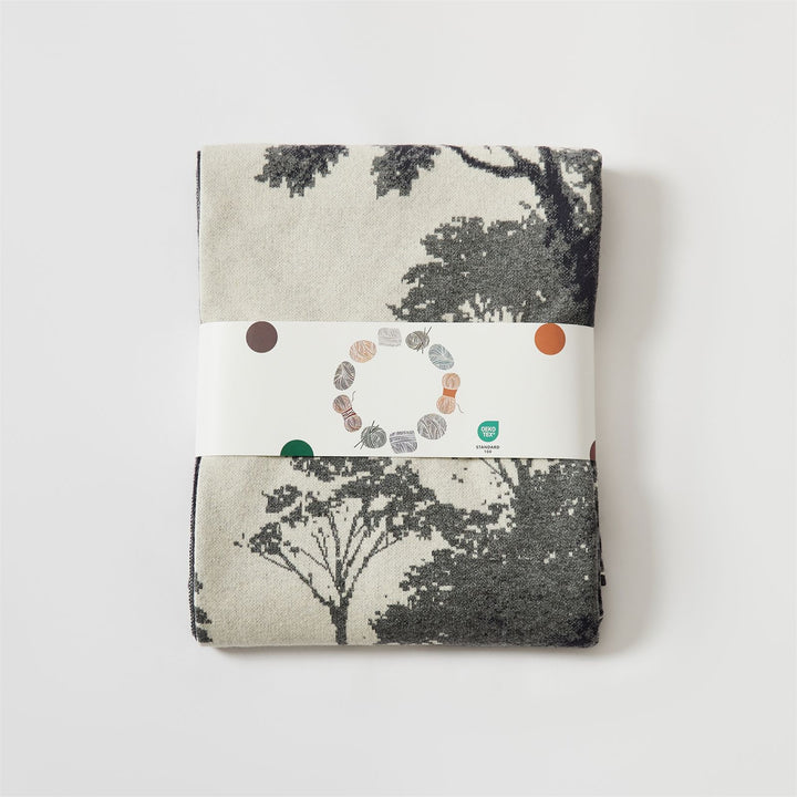 Luxury Jacquard Cotton Throw Blanket with Botanical Pattern